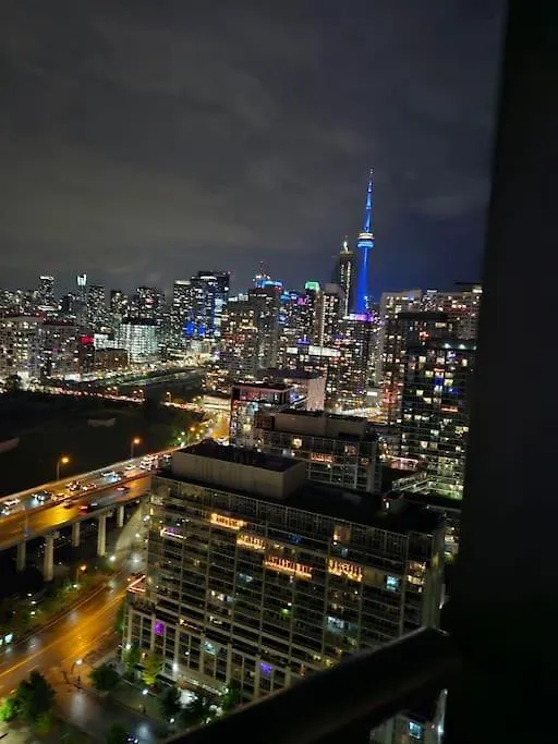1Bdrm Comfort Away From Home With Parking-Downtown Toronto