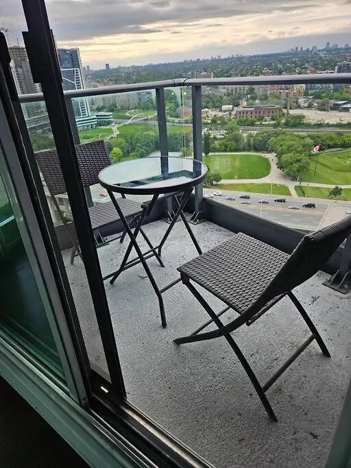 Apartment 1Bdrm Comfort Away From Home With Parking-Downtown Toronto