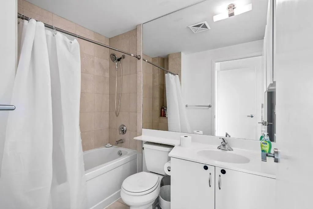 1Bdrm Comfort Away From Home With Parking-Downtown Toronto 0*,  Canada