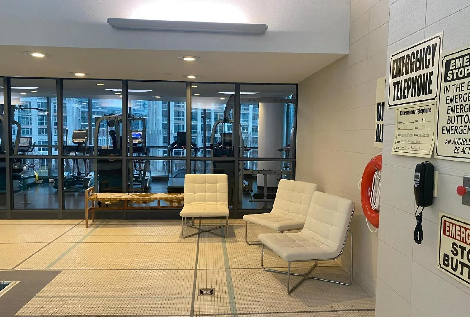 1Bdrm Comfort Away From Home With Parking-Downtown Toronto Canada